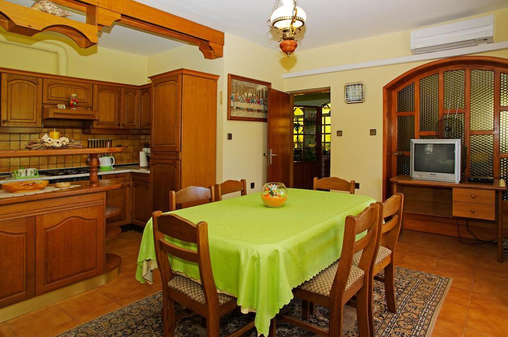 Apartments Julija Vela Luka Room photo